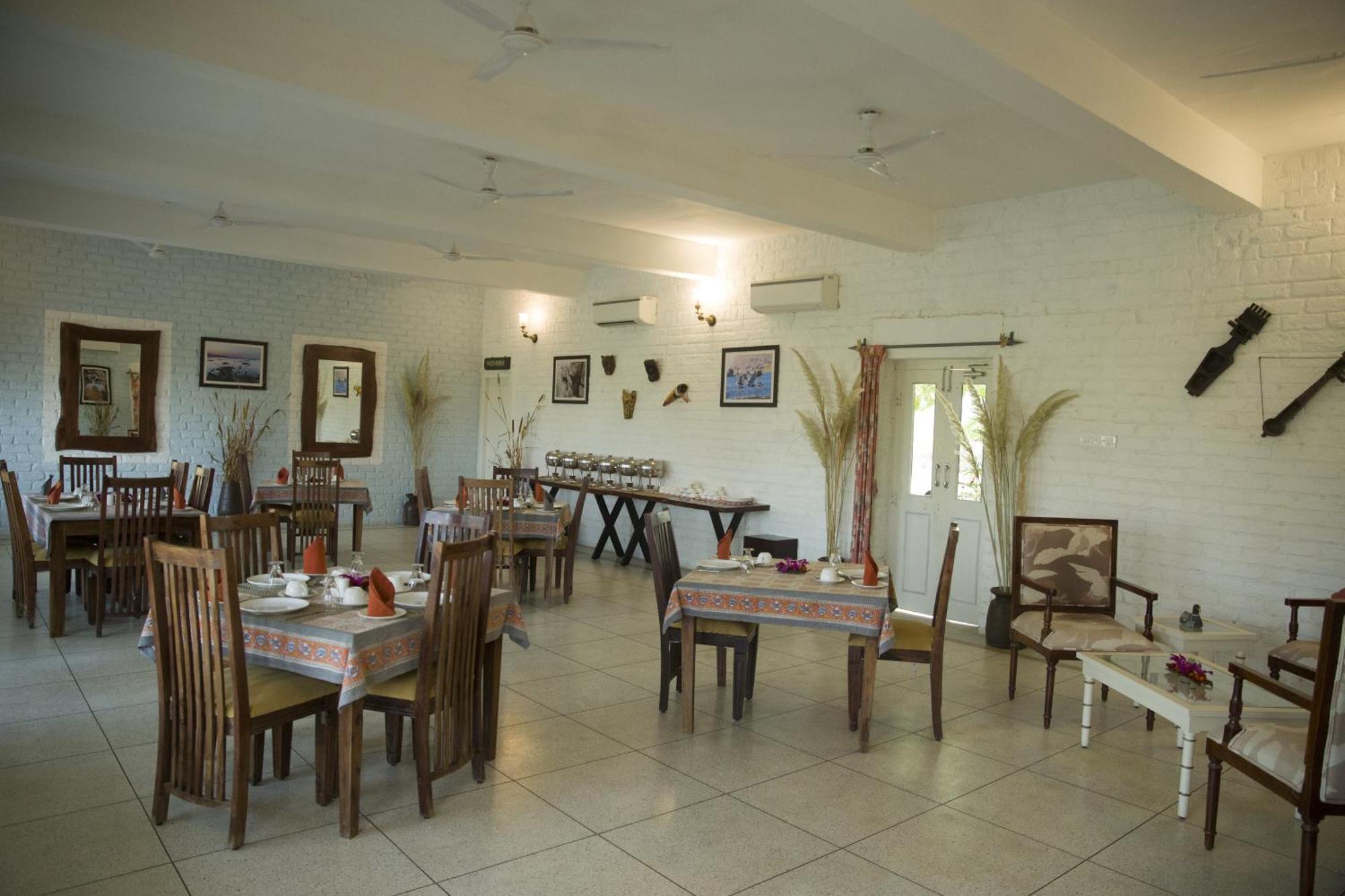 Hotel Amritara Jawai Sagar Pāli Exterior foto