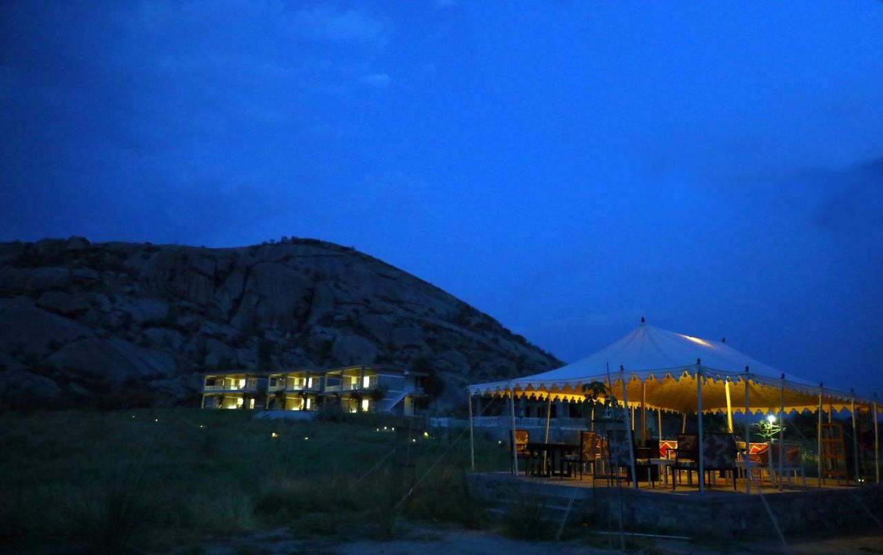 Hotel Amritara Jawai Sagar Pāli Exterior foto