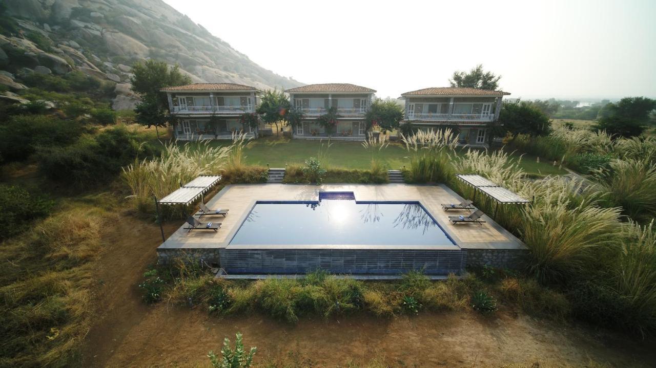 Hotel Amritara Jawai Sagar Pāli Exterior foto